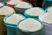 33 Juta Keluarga Terima Bantuan Beras Tiga Bulan