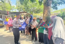 Sambut Hari Lalu Lintas Bhayangkara, Ditlantas Sultra Peduli Penjaga Makam