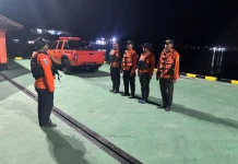Kapal Mati Mesin dan Kemasukan Air, Dua Orang Dievakuasi Basarnas