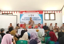 Kapolresta Kendari Ajak Warga Lahundape Berkolaborasi Menjaga Kamtibmas