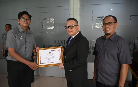 Kemenkum Sultra Tetapkan Pegawai Teladan Periode Januari–Maret 2026