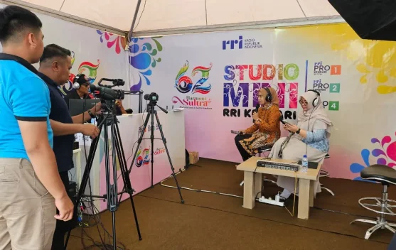 Studio Mini RRI Hadirkan Edukasi Alat Siaran Radio di Stan Pameran HUT ...