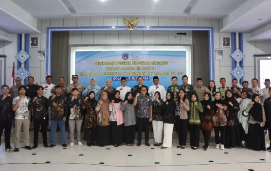 Bupati Kolaka Lepas 25 Peserta Batch 1 Program Pembelajaran Bahasa Mandarin