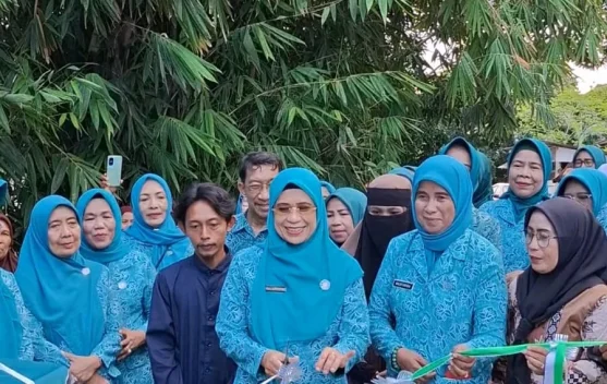 TP PKK Sultra Resmikan Rumah Sehat dan Bangun Jamban Layak di Desa Bokori