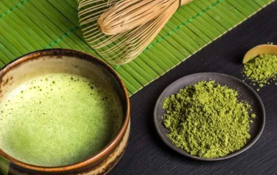 Anak Muda Wajib Tahu! Ini Sisi Positif dan Negatif Matcha