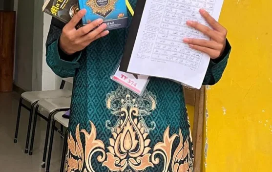 Pengalaman Masuk 10 Besar hingga Meraih Prestasi Cabang Tafsir Bahasa Inggris