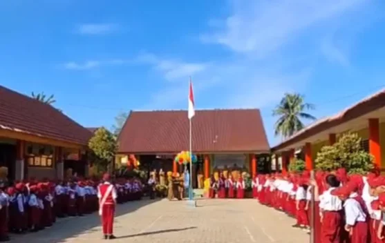 Hari Pertama Masuk Sekolah, SD Negeri 86 Kendari Sambut Siswa Baru PLS