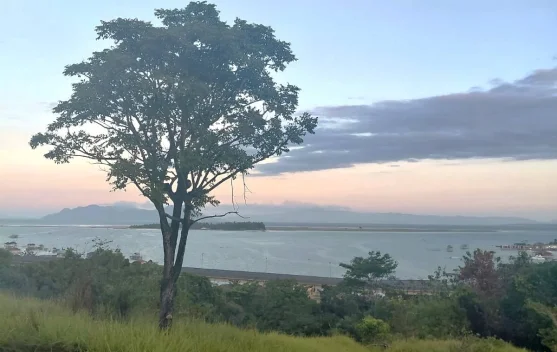 Bukit Bajo Indah, Panorama Laut yang Memikat