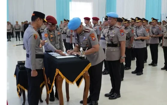 Kapolda Sultra Pimpin Sertijab PJU dan Kapolres Jajaran Polda Sultra