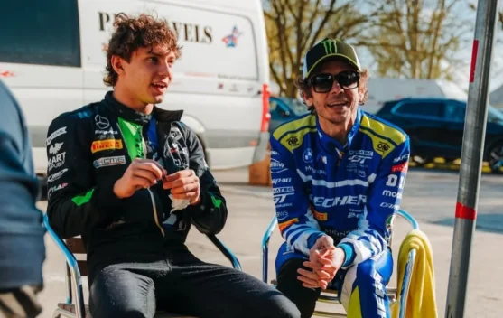 Valentino Rossi Sebut Perjuangan Kimi Antonelli di F1 Sangat Istimewa bagi Italia