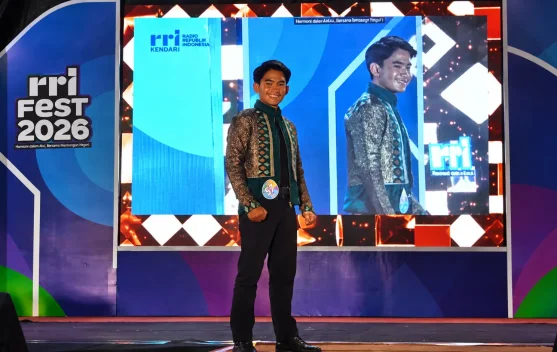 Fashion Show Casual Wastra Indonesia Meriahkan RRI Fest 2026 di Kendari