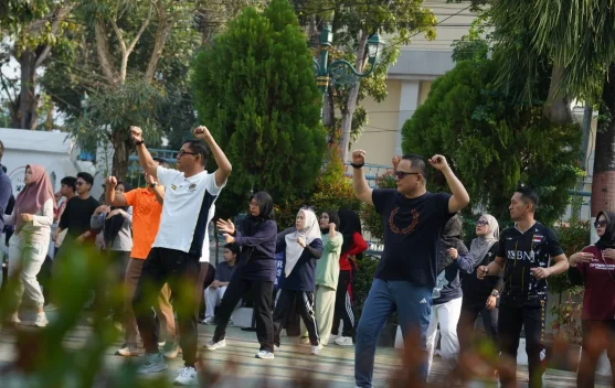 Jaga Kebugaran dan Perkuat Sinergi, Kanwil Kemenkum Sultra Gelar Senam Bersama