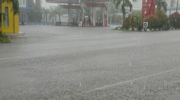 Cuaca NTT Didominasi Awan Tebal dan Hujan Ringan