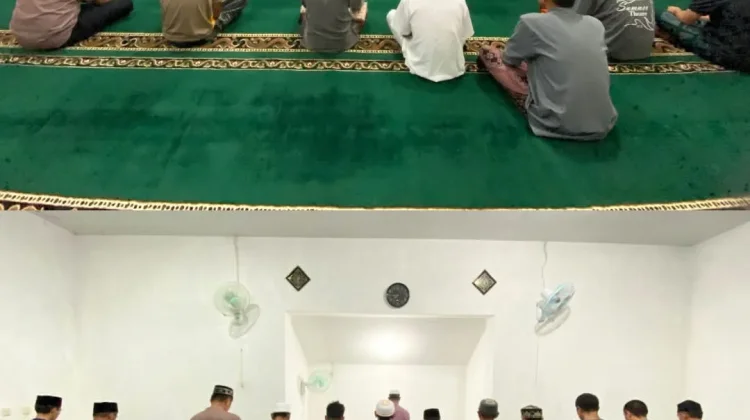 Khidmat, Tarawih Perdana Warga Binaan di Lapas Waingapu