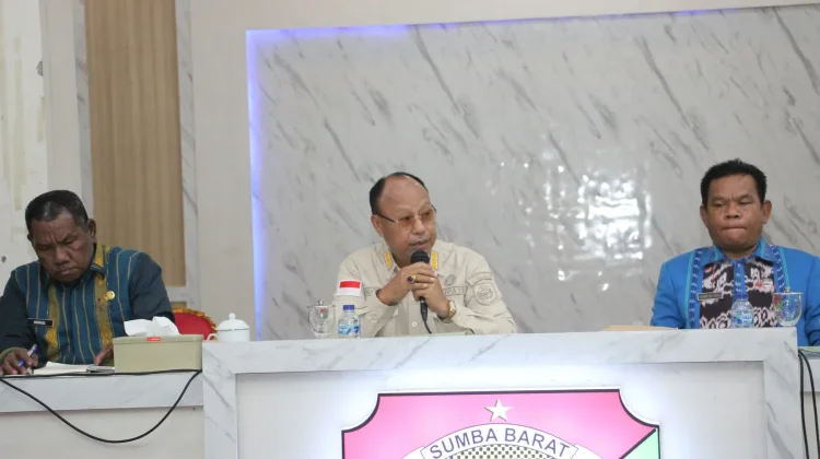 Bupati Sumba Barat Tegaskan Disiplin Menjaga Fasilitas Pemerintah