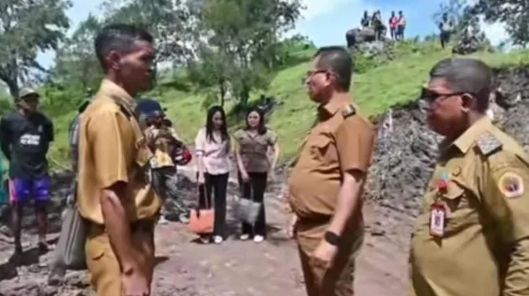 Stop Penebangan Pohon di Lokasi Longsor Oenif