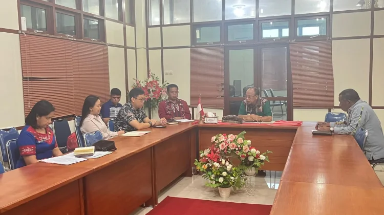 Pemkab Sumba Barat Bahas Distribusi BBM Bersama Pertamina