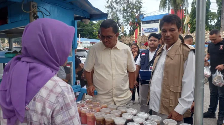Gubernur NTT Pantau Keamanan Takjil di Kota Kupang