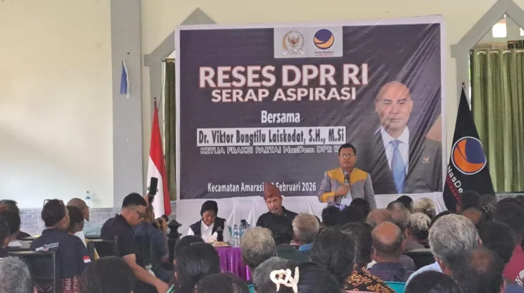 Bupati Kupang Hadiri Reses VBL di Desa Tesbatan