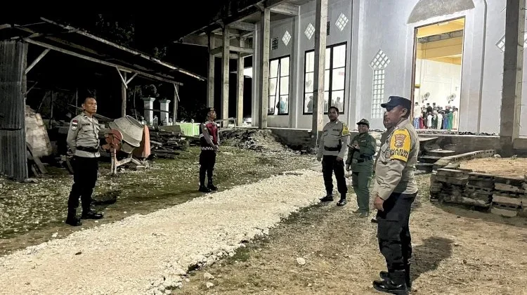 Polsek Rote Barat Laut Amankan Salat Tarawih