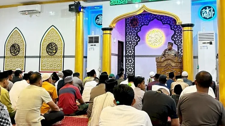Perkuat Silaturahmi, Kapolres Rote Ndao Isi Kultum Safari Ramadan