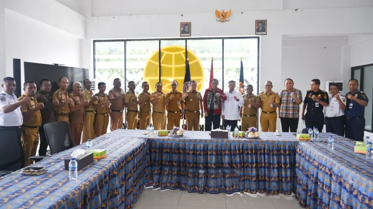 Bupati Yos  Bersua KSOP Kupang Bahas Akses Penyebrangan