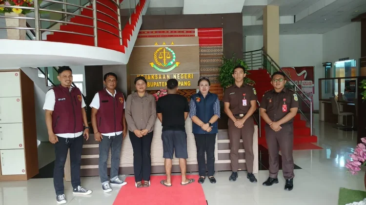 Tahap II Kasus Pencabulan Anak ke Kejari  Kabupaten Kupang