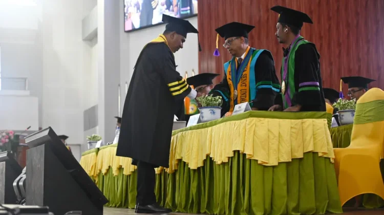 Wagub NTT Raih Gelar Doktor di Undana