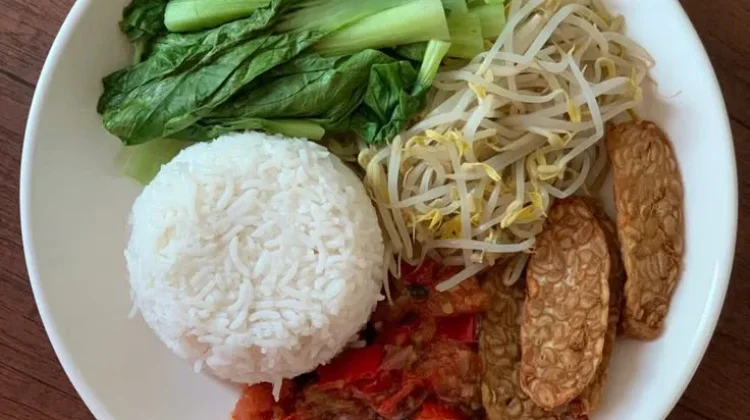 Menu Sahur Cepat Saji, Bergizi, dan Mengenyangkan