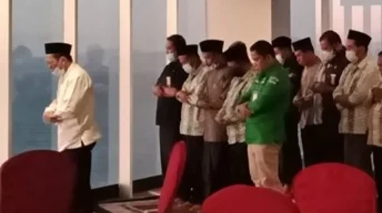 Digital Detox: Kunci Kekhusyukan Ibadah di Bulan Ramadan