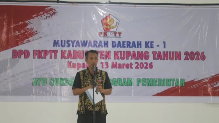 Sekda Kabupaten Kupang Buka Musda I FKPTT Perkuat Persatuan Warga
