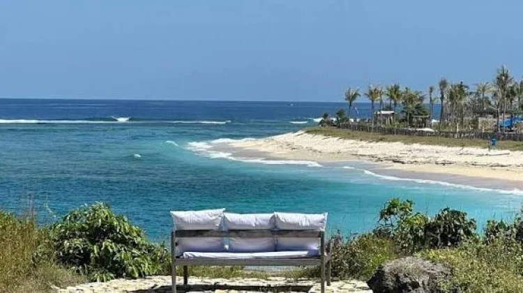 Akses Mudah Dorong Wisata Pantai Bo’a