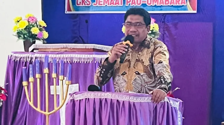 Bupati Sumba Timur Hadiri Pembukaan Persidangan Klasis Rindi Umalulu