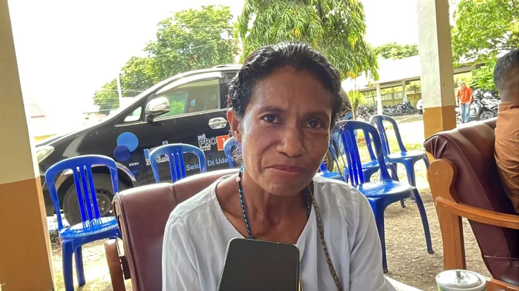 Selfina Fallo Ubah Sampah Jadi Sumber Kehidupan Keluarga