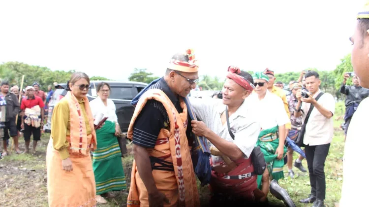 Bupati Sumba Barat Dampingi Wagub Saksikan Pasola Gaura