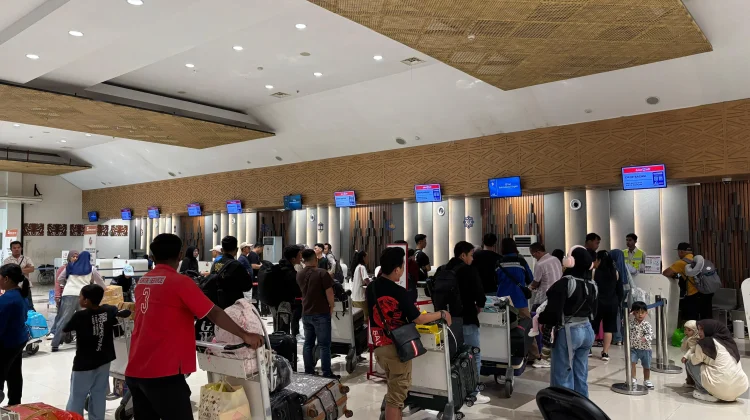 Dua Hari Pasca Lebaran, Penumpang di Bandara El Tari Kupang Meningkat