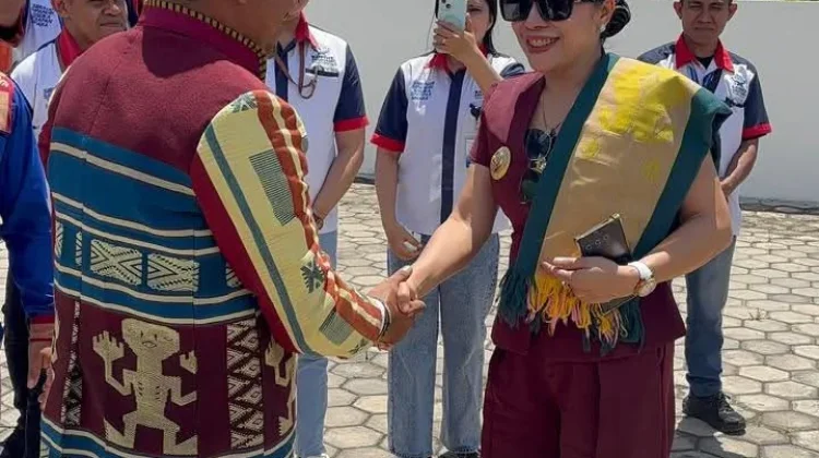 Bupati Sumba Barat Daya Membuka Rapat Umum Anggota Kopdit Swastisari