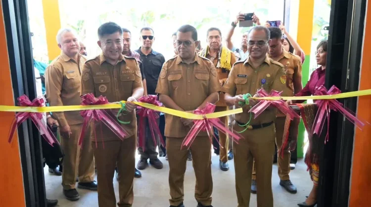 Gubernur NTT Resmikan NTT Mart OSOP di Belu