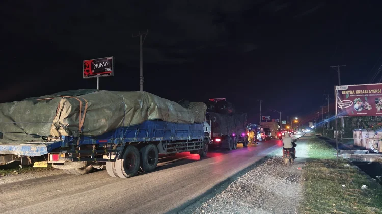 Kemacetan Panjang Terjadi di Jalan Trans Timor Naibonat