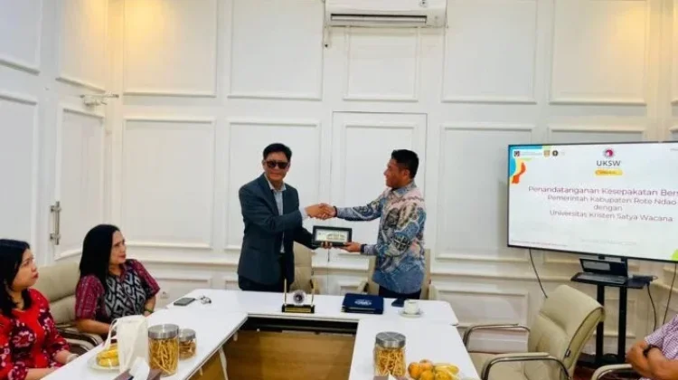 Pemkab Rote Ndao Gandeng UKSW Kembangkan Ekonomi