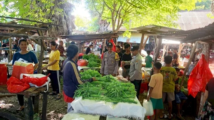 Patroli Humanis di Pasar, Warga Diajak Jaga Kamtibmas