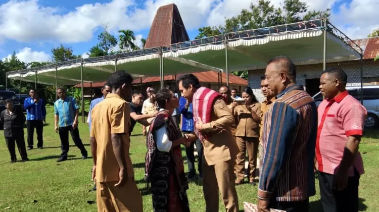 Wabup SBD Dorong Kemandirian Program SMK Desa