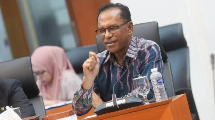 Usman Husin Perjuangkan Beasiswa Mahasiswa NTT Berkelanjutan