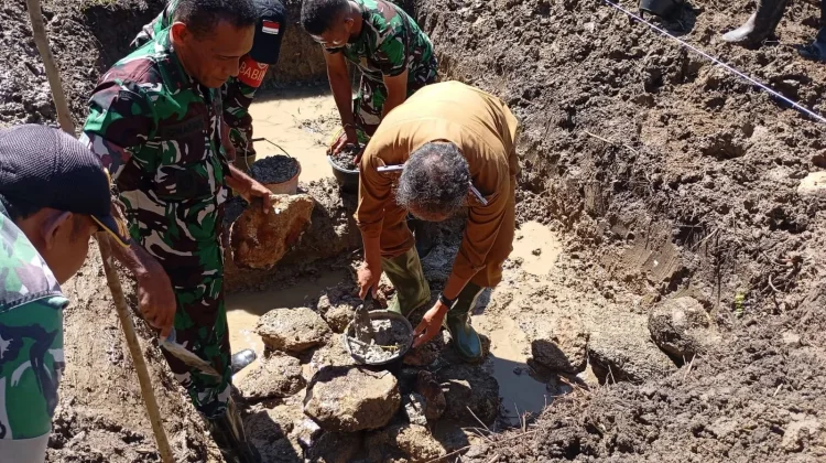 Wabup Sumba Tengah Letakkan Batu Pertama Pembangunan Jembatan