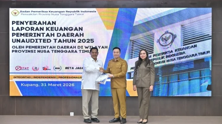 Wali Kota Kupang Serahkan LKPD  2025  BPK NTT