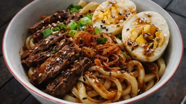 Udon Bugil Jadi Kuliner Favorit Baru di Kupang