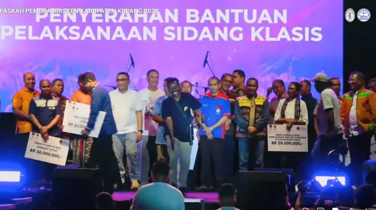 Pemkab Kupang Serahkan Bantuan Rp700 Juta untuk Klasis, Libatkan Jurnalis