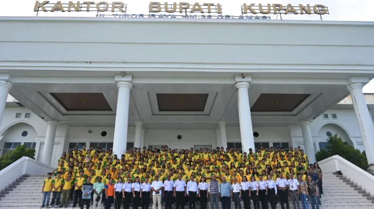 Bupati Kupang Lepas 250 Mahasiswa KKN Undana di 24 Kecamatan