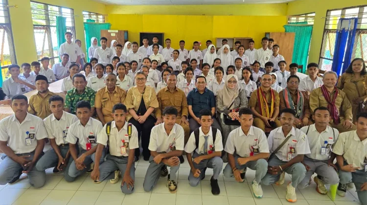 Wagub NTT Dorong Siswa Dukung Pengembangan Pariwisata