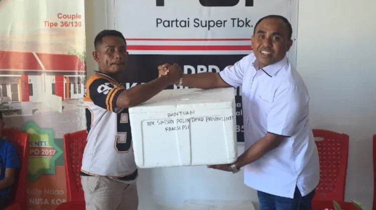 Dukung UMKM Penjual Ikan, Simson Polin Salurkan Bantuan